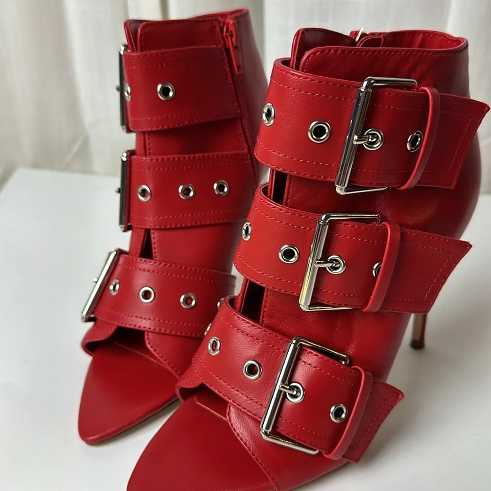 Steve Madden Maxence Leather Buckle Detail Booties - Picture 4 of 11